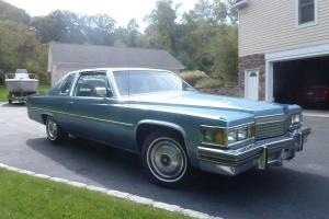 Cadillac Coupe de Ville 1979 - Very low mileage - Mint condition - For collector Photo