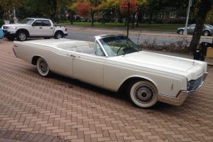 Lincoln Continental Convertible 1966 absolutely no rust! In very nice condition! Photo