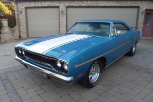 1970 PLYMOUTH ROADRUNNER / 383 WITH A 4 SPEED !