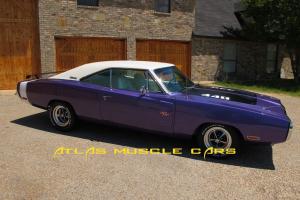 1970 Charger R/T fully restored with 440 six pack auto disc brakes