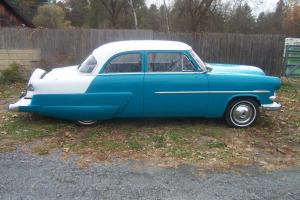 1953 Ford  2 door  with  Chevy Motor
