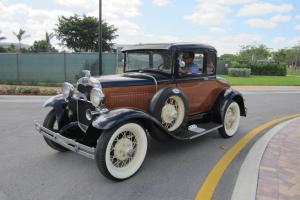 Ford : Model A with rumble seat Photo