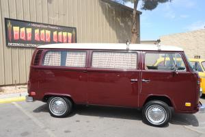 AUTO !!!! 1973 VW Surfer BUS - Redone - Rare Auto Trans - Clean and Cool !