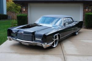 1971 Lincoln Continental with Air Ride