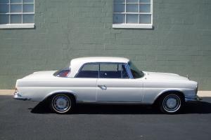 1970 MERCEDES 280SE 2.8 CPE 4SP AC DRIVES LIKE A DREAM EXCEL COND PRICED 2 SELL Photo