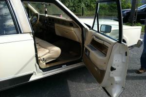1983 Lincoln Mark VI Base Sedan 4-Door 5.0L Photo