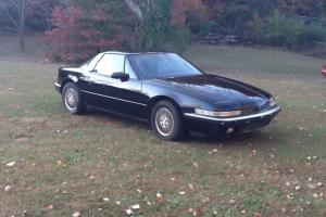 1988 Buick Reatta Base Coupe 2-Door 3.8L Photo