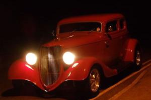  1934 Ford HOTROD COUPE - 355 Chevy V8 - 5 Speed Manual - MOT 