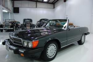 1989 MERCEDES-BENZ 560SL, ONLY 71,431 ORIGINAL MILES, BOTH TOPS, NATURAL LEATHER