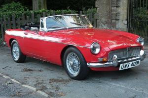  MGB ROADSTER RED  Photo