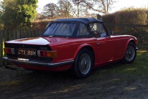  TRIUMPH TR6 RED WITH HARD TOP  Photo