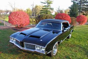 1970 Olds SX W32 Convertible Photo