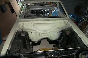 1980 FORD ESCORT RS CUSTOM WHITE/BLUE UNFINISHED PROJECT