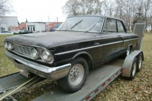 Ford : Fairlane 2 Door Sedan