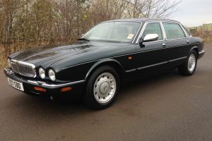 1998 daimler v8 lwb 1 owner from new 29,000mls full jaguar service history