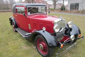 1933 Morris Isis 17.7hp Coupé in great condition finished in red over black Photo