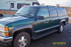1997 GMC CHEVROLET SUBURBAN RIGHT HAND DRIVE