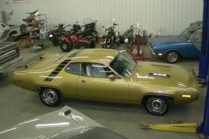 1971 Plymouth Road Runner ALL NUMBERS MATCHING 383 auto, ORIGINAL SHEET METAL!!! Photo