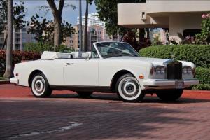 1988 ROLLS ROYCE CORNICHE WHITE ONLY 14K MILES! WHITE LEATHER SHOWROOM Photo