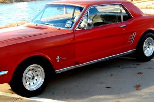 1966 Ford Mustang COUPE