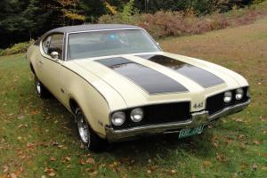 1969 Oldsmobile Cutlass 442, Canadian Built, Matching Numbers, 400 CI automatic