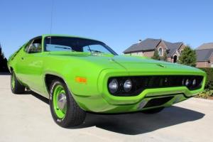 71 Plymouth Road Runner 340 4 Speed Go Green Rare WOW Photo