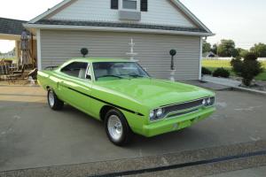 1970 PLYMOUTH ROAD RUNNER COUPE HOT-ROD 4-SPEED Photo
