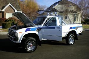 1983 Toyota pickup SR5 4x4 100% rust free garage kept must see