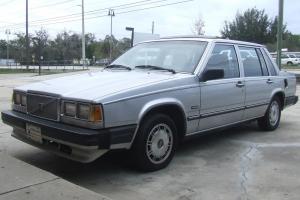 1988 Volvo 740GLE One Owner 100700 Miles Runs Good Rust Free Florida Car Clean!!