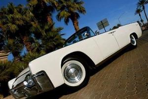 1961 LINCOLN CONTINENTAL CONVERTIBLE HIGHLY DESIRABLE SUICIDE DOOR NO RESERVE!