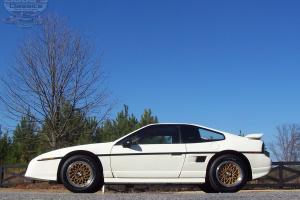 Awesome Near Flawless 1988 Pontiac Fiero GT 5-speed LOW MILES Future Collectible Photo