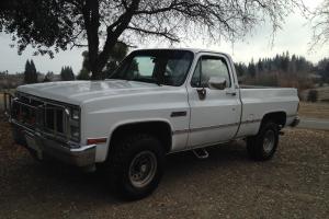 1986 CHEVY SHORT BED 4X4 RUST FREE Photo