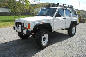Lifted 1989 Jeep Cherokee Limited 4.0L Beautifully Modified **90 Pictures!!** Photo