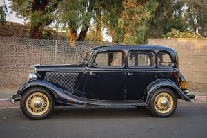 1934 ford deluxe 4 door sedan survivor