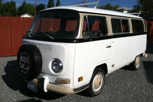 1970 VW Camper Bus Photo