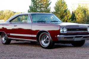 1968 Plymouth GTX, 440 4 spd., Dana 60, numbers matching, wicked color combo