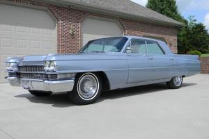 1962 Cadillac 62 Series 4 window sedan