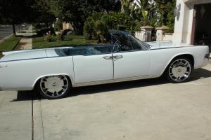 1964 LINCOLN CONTINENTAL CONVERTIBLE, AMERICAN CLASSIC CAR, SUICIDE DOORS Photo