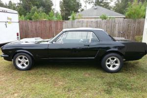 1965 FORD MUSTANG - great condition!