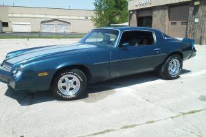 1981 chevy camaro 3 speed v-8 matching number motor muscle car chevrolet classic Photo