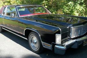1976 Lincoln Continental Town Coupe Car 2-Door  Black Ext Red Int  24,625 Miles