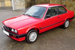 1988 BMW E30 316i 2 Door - One Owner - Just 27,000 Miles - FBMWSH (31 Stamps) Photo