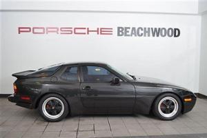 944 Turbo, Low Miles, Manual, Local Trade, Nationwide Shipping Available! Photo