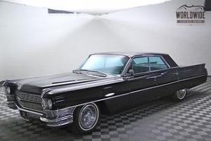 1964 CADILLAC DEVILLE! RESTORED! NEW PAINT! V8! AIR CONDITIONING! STUNNING! Photo
