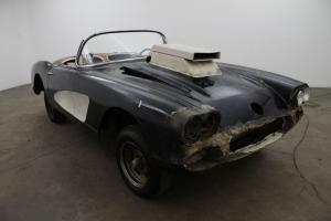 1959 Chevrolet Corvette,blk and red interior with gold seats