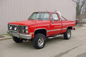 1984 4X4 RUST FREE, COSMETIC RESTORATION, V8, AUTO, AC, LOADED, EXCELLENT TRUCK Photo