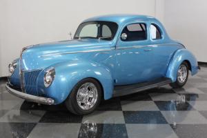 NICELY FINISHED 40 FORD, STEEL BODY, 350CI, GLIDER BENCH SEAT, A/C, GREAT DRIVER
