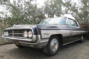 Oldsmobile : Other Holiday Coupe