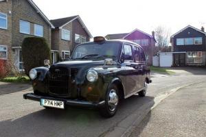 LONDON BLACK TAXI, EXCELLENT CONDITION, NEW LUXURY LEATHER INTERIOR Photo