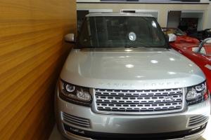 Land Rover : Range Rover SUPERCHARGED Photo